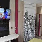 酒店 考斯摩博因特酒店 3*