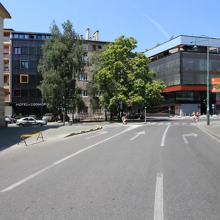 Cosmopolit Hotel 3*