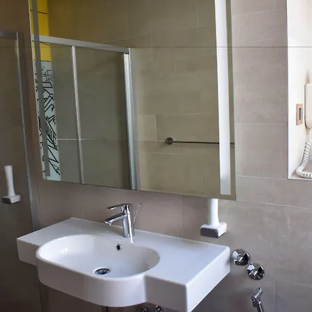 Cosmopolit Hotel 3*